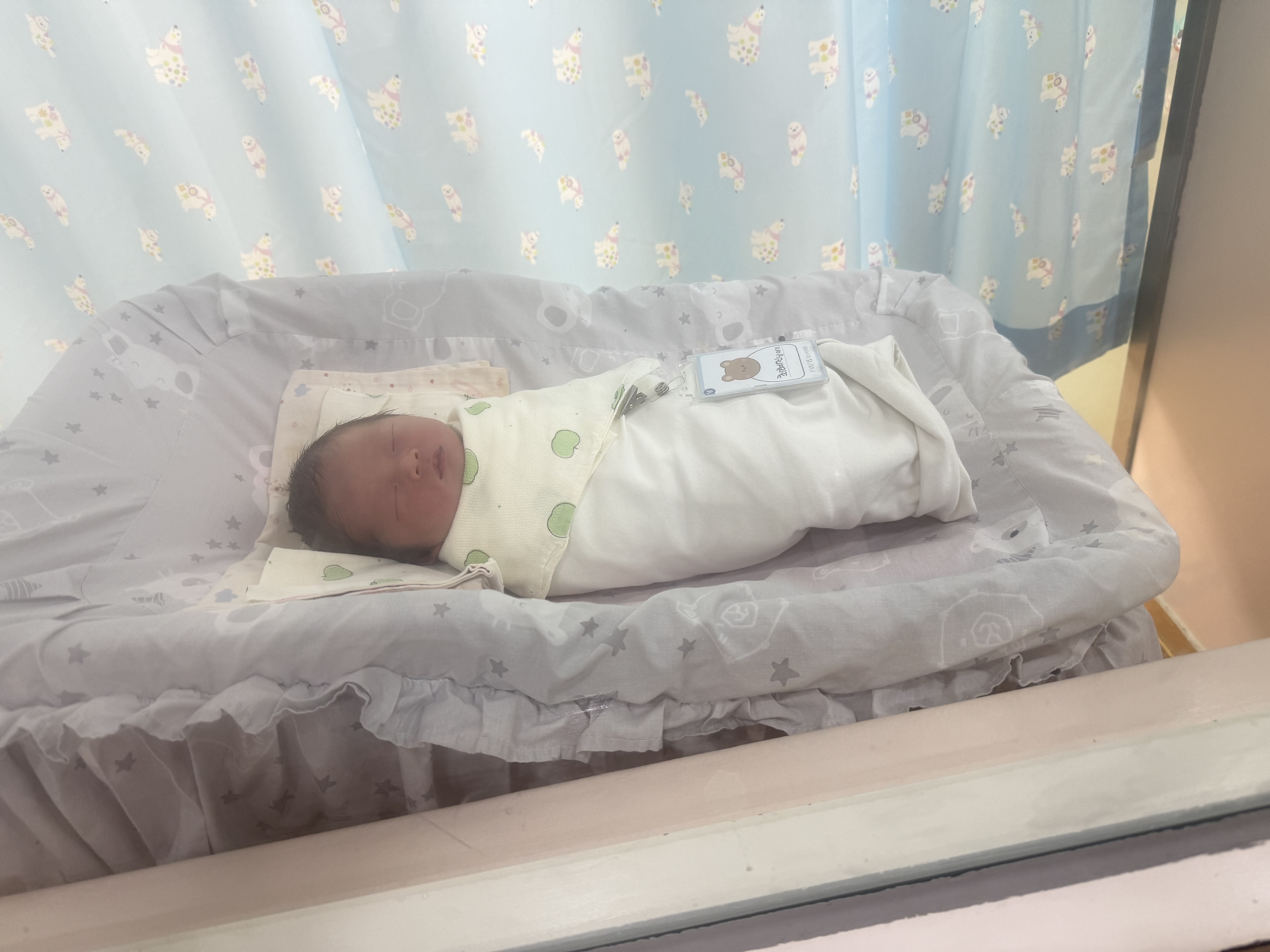 둘째아이 소개합니다 ^^