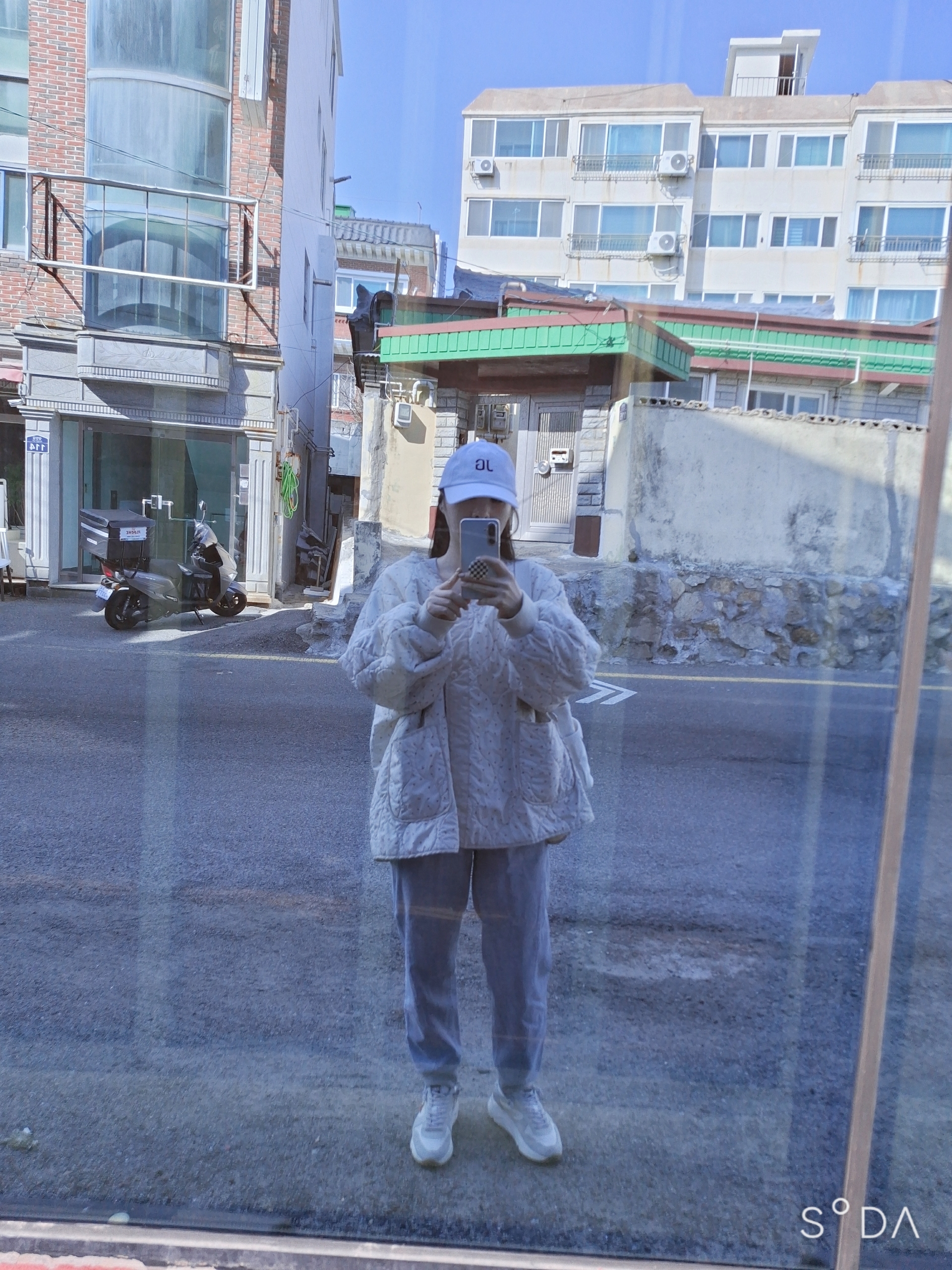 지켜보고 있다 ㅎ