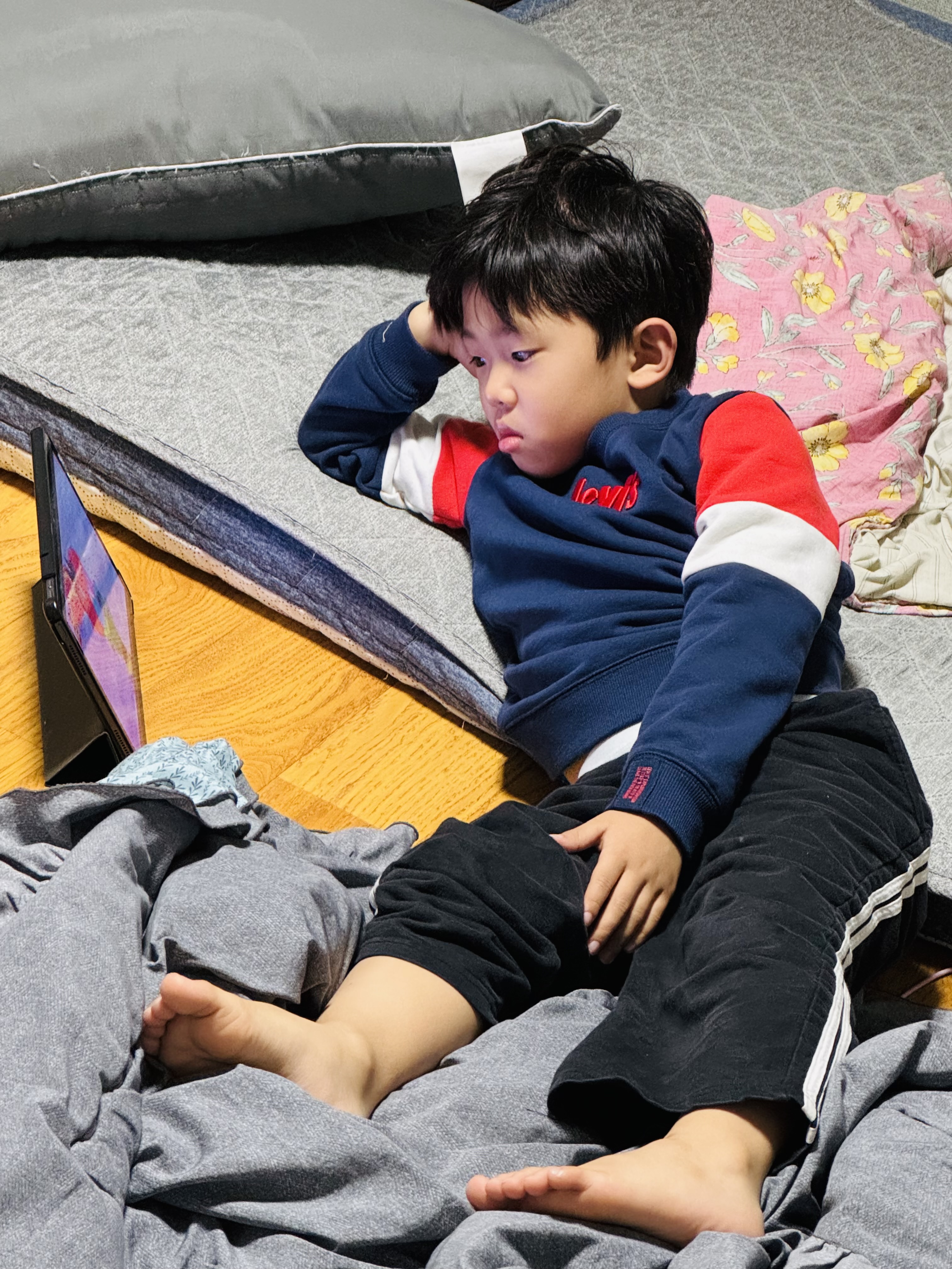 다..다다..닮았...네;;