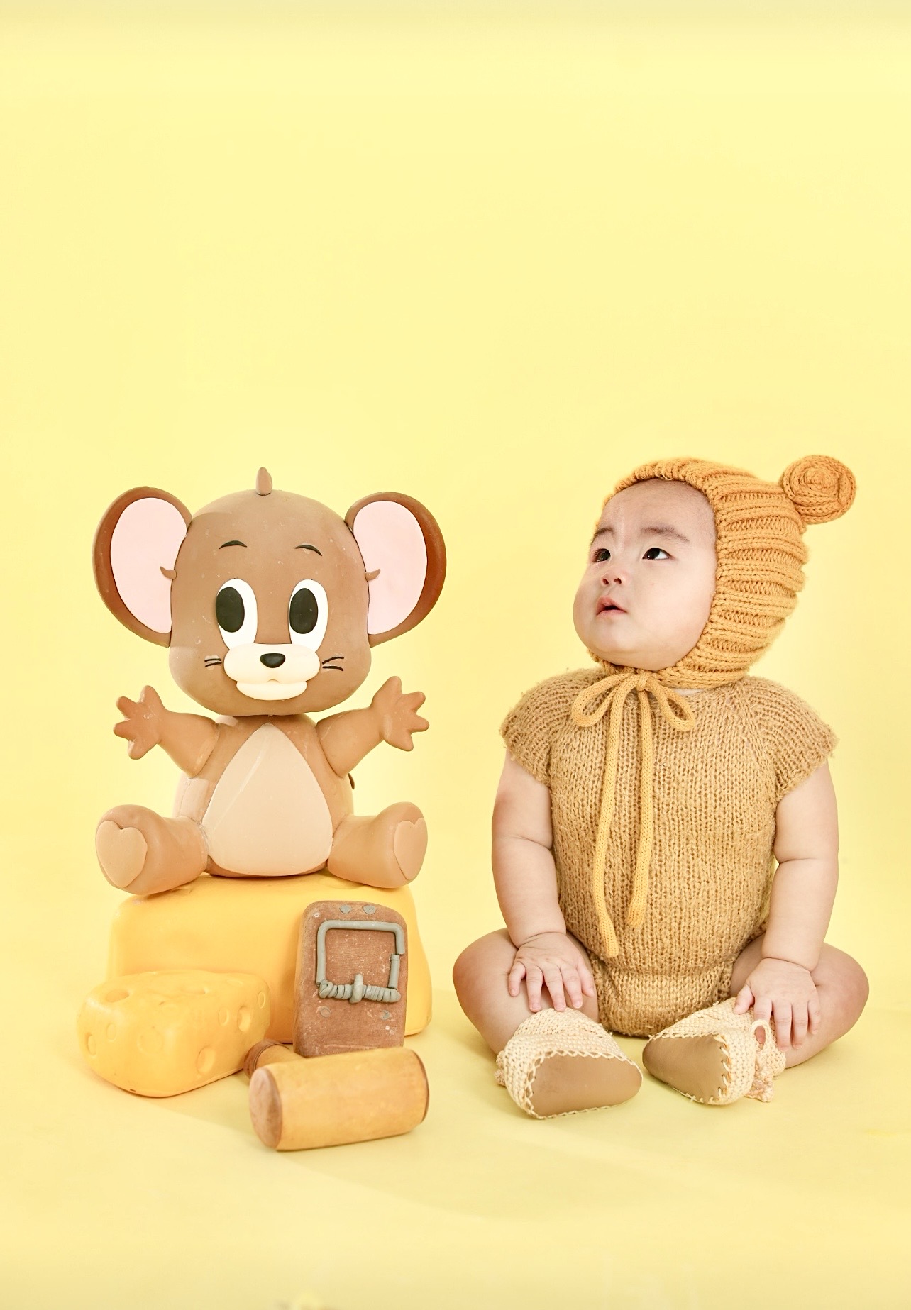 내일 김나윤 첫돌입니다